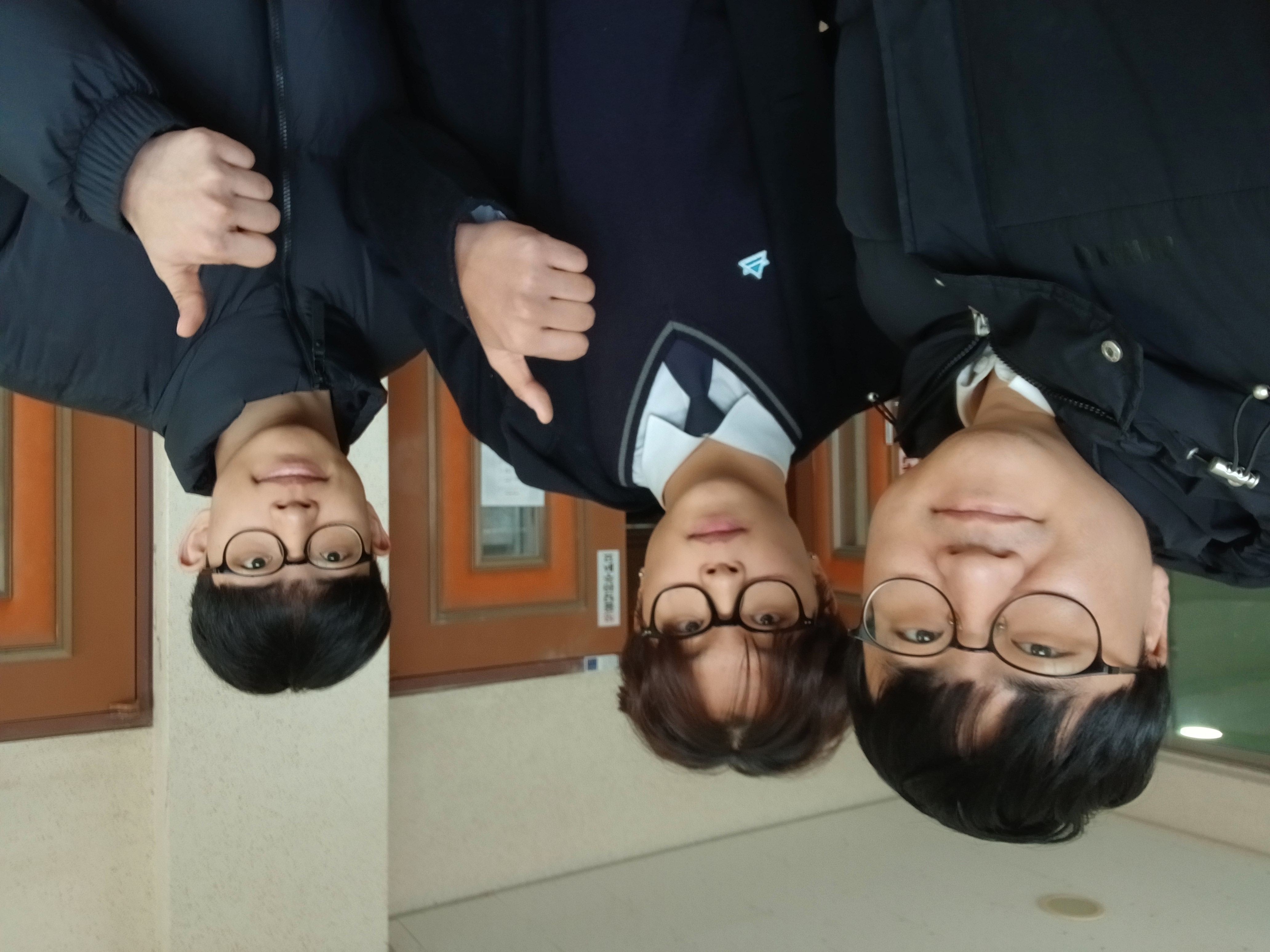 이두리 졸업식.jpg